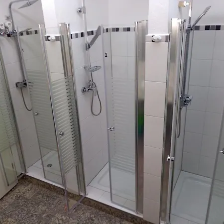 Guest house 3 Monteurzimmer Als Wohngemeinschaft Zur Selbstversorgung 5*