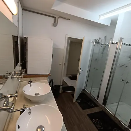 3 Monteurzimmer Als Wohngemeinschaft Zur Selbstversorgung *
