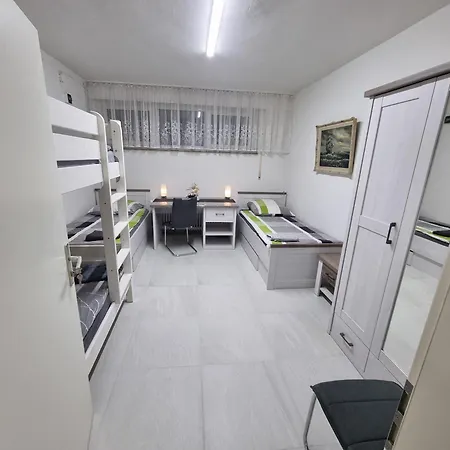 3 Monteurzimmer Als Wohngemeinschaft Zur Selbstversorgung 5*